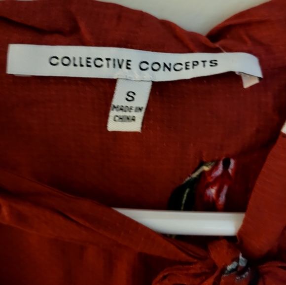 Creative Concepts Floral Blouse size Small - Picture 3 of 3